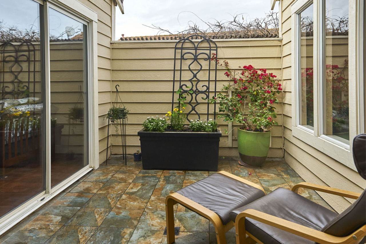 1180 Mountain Quail Circle - Enclosed Patio
