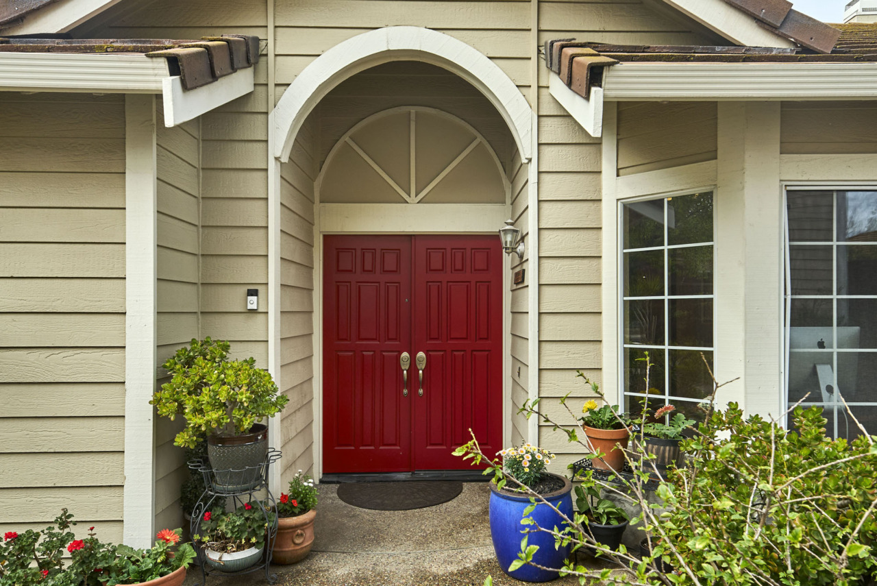 1180 Mountain Quail Circle - Front Entrance