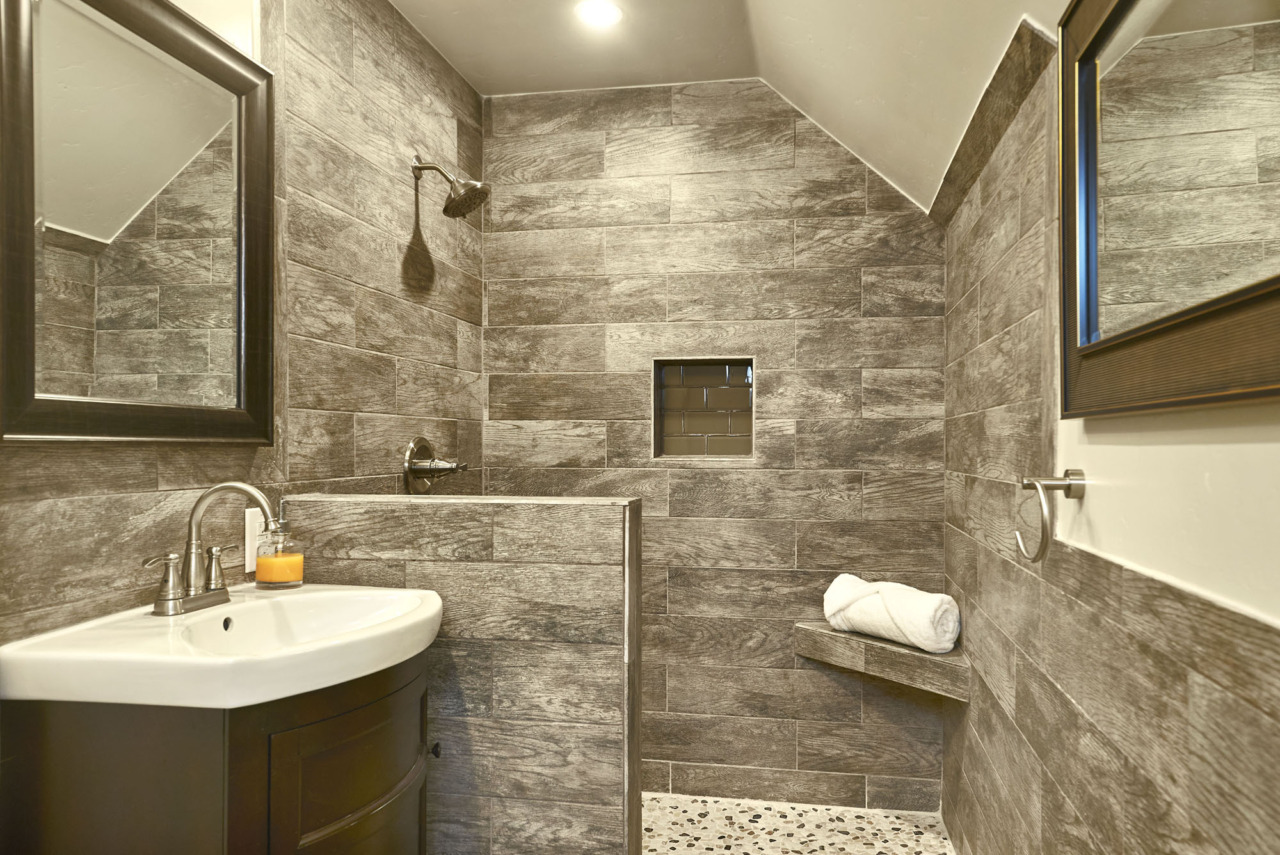 21290 Cinnabar Hills Road, bathroom with open shower