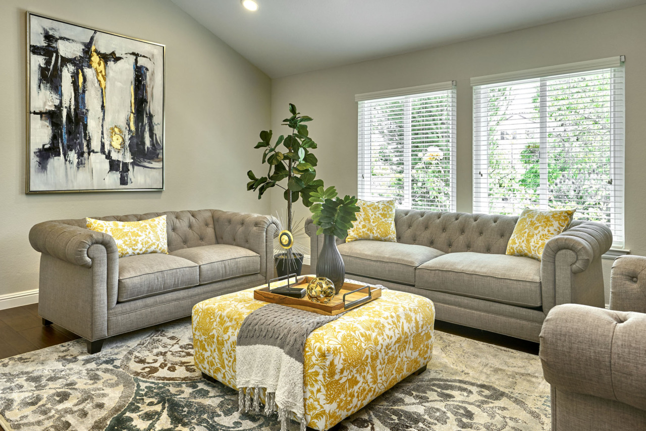 1129 Valley Quail Circle, living room