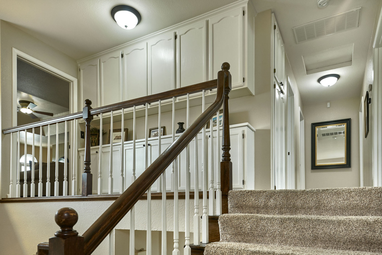 7217 Silver Lode Lane, hallway at top of stairs