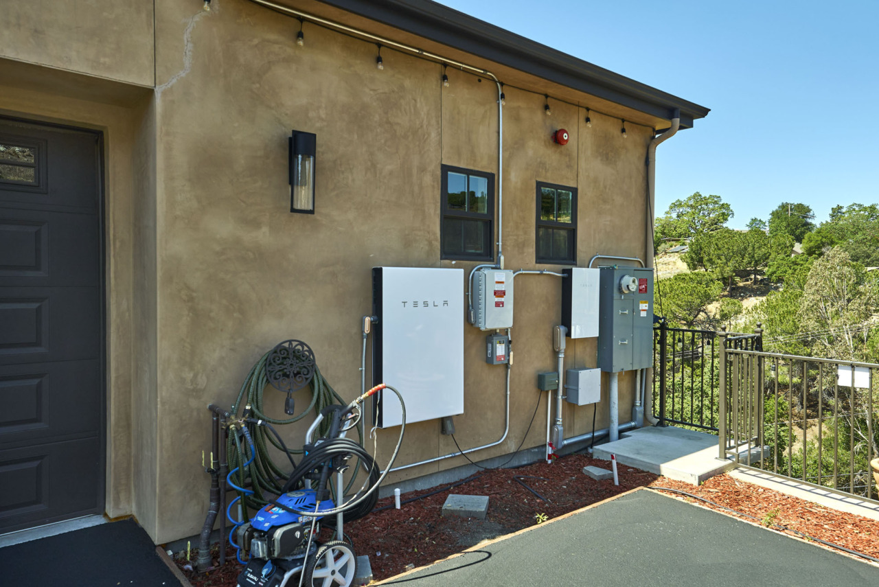 20601 Via Santa Teresa, Tesla charging station