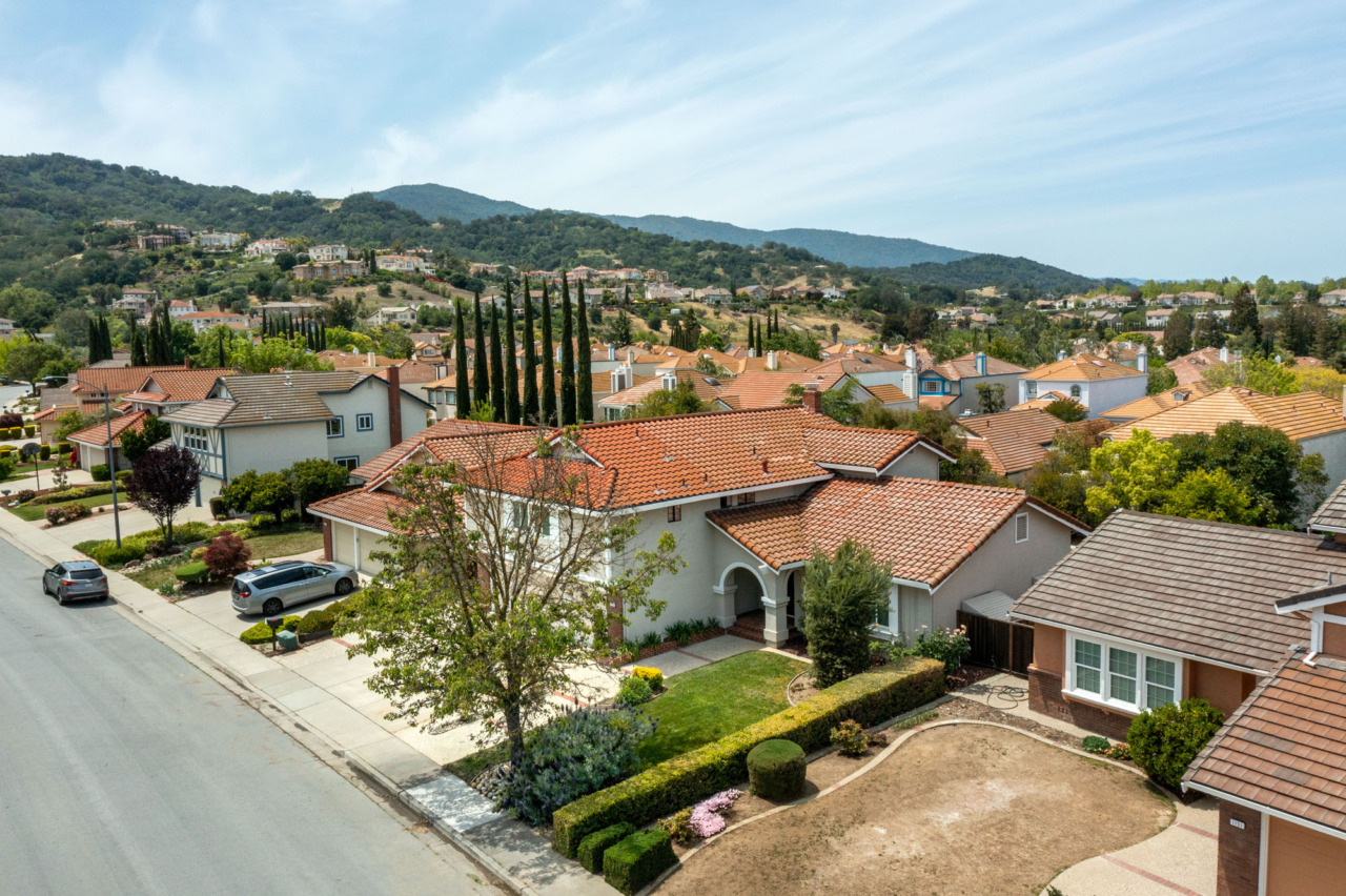 1129 Valley Quail Circle, aerial view of neighborhood and mountains (2)
