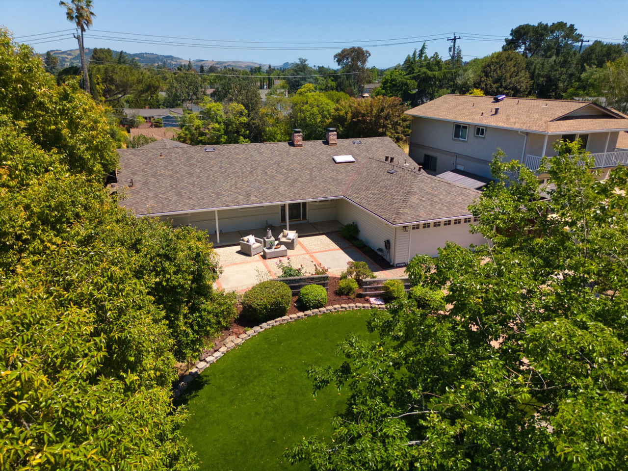 6562 Tam O’Shanter Drive