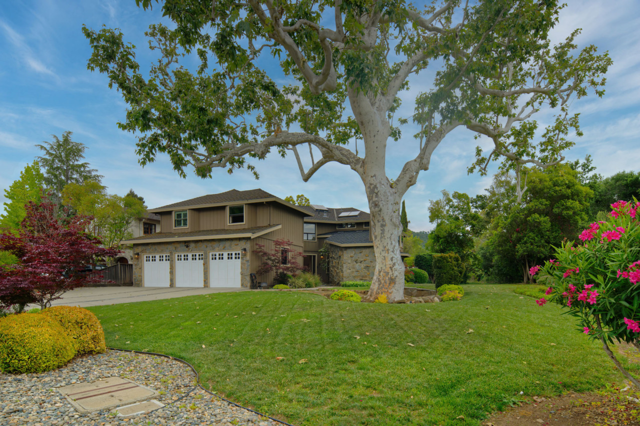 1136 Carnforth Court